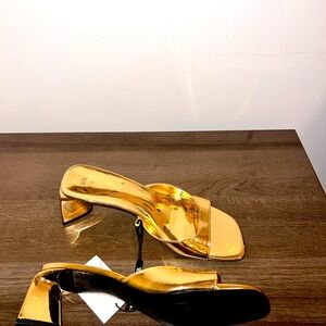 Zara NWT gold mid block heel sandals